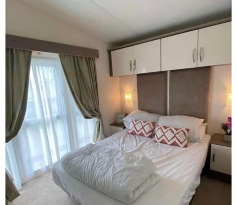 The Carnaby whitehouse House in Towyn