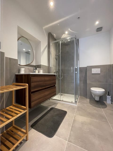 Midi Station 3 Apartment in Saint-Gilles