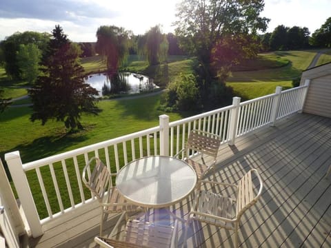 Beautiful 2 Bedroom Condo Stunning Golf Course Views 5166 House in Michigan