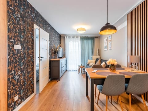 Communal lounge/ TV room, Living room, Dining area