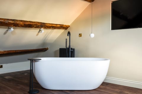 TV and multimedia, Bath