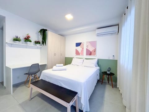 Bed, Photo of the whole room, Business facilities, Bedroom, wardrobe, air conditioner