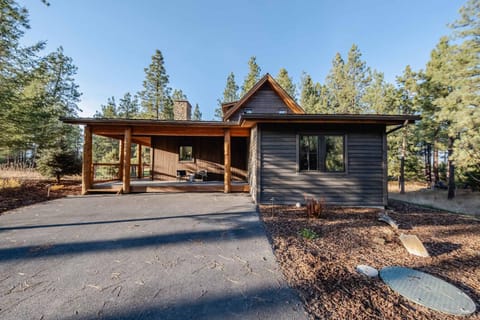 Wilderness Club Cabin - Sleeps 7 Cabin in Idaho