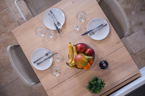 Food and drinks, Food, Lunch, Drinks, Alcoholic drinks