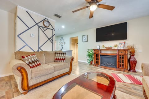 2 Mi to Dtwn Home with Game Room in St Augustine! House in Saint Augustine