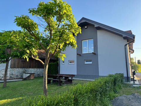 Property building, Garden, Garden view