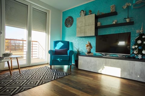TV and multimedia, Seating area