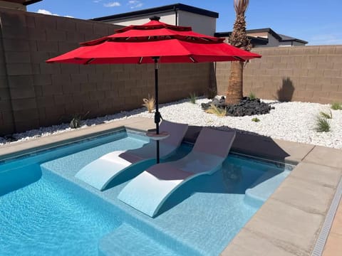Swimming pool, sunbed