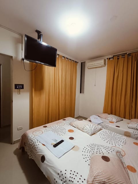 Bed, Photo of the whole room, Bedroom, air conditioner
