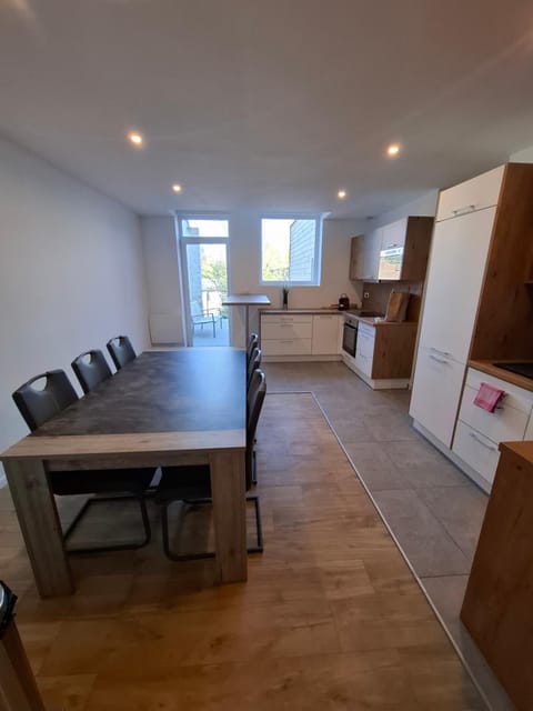 Grand appartement au calme proche du centre-ville Apartment in Hauts-de-France