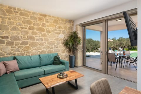 Balcony/Terrace, Living room