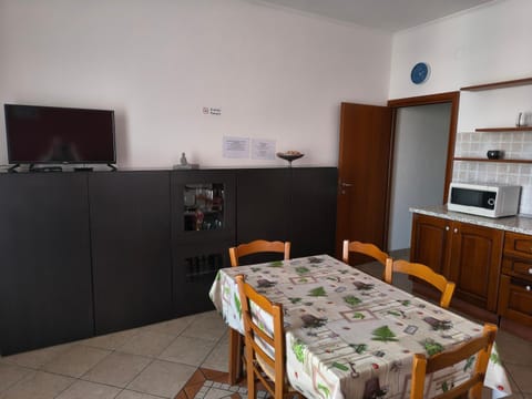 Living room, kitchen