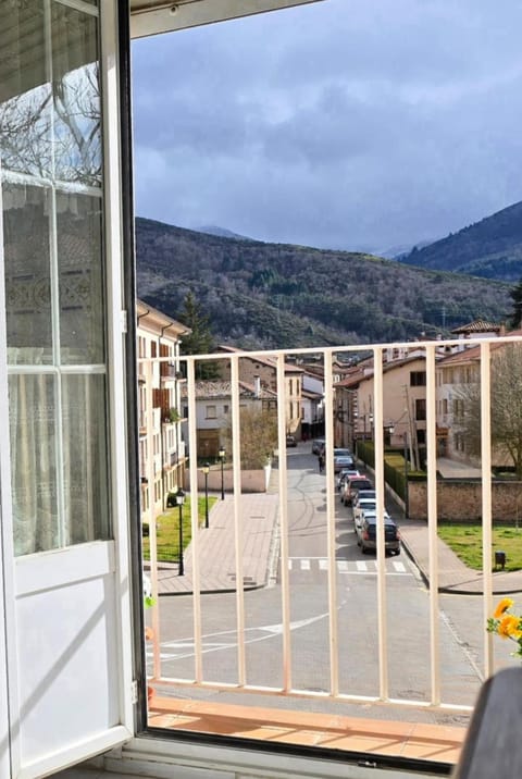 Natural landscape, View (from property/room), Balcony/Terrace, Mountain view