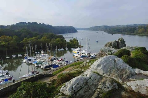 La Petite Hermine, gîte culturel Petits Bonheurs House in Brittany
