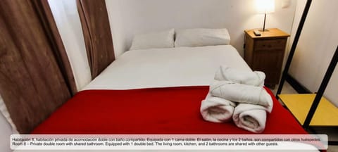 Bed, TV and multimedia, Photo of the whole room, Bedroom, Communal kitchen, heating, towels, elevator