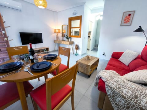 TV and multimedia, Living room, Dining area