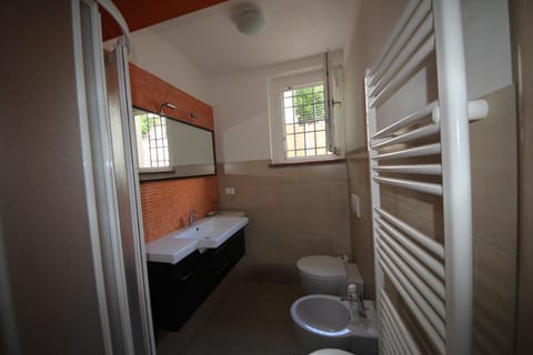 Villetta trilocale IN CENTRO A NUMANA cod 395 House in Numana