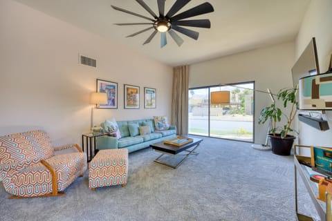 Las Flores Modern Gem House in Cathedral City