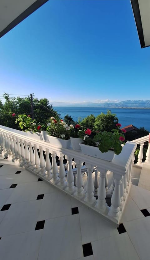 Guest home Guri Vacation rental in Montenegro