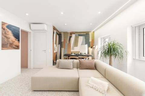 Living room, Seating area, air conditioner