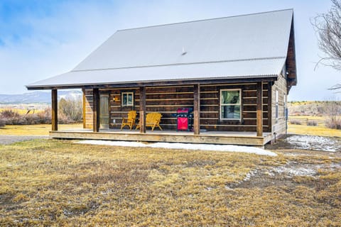 Hike, Hunt and Unwind Mtn-View Cabin in Del Norte! Cabin in Colorado