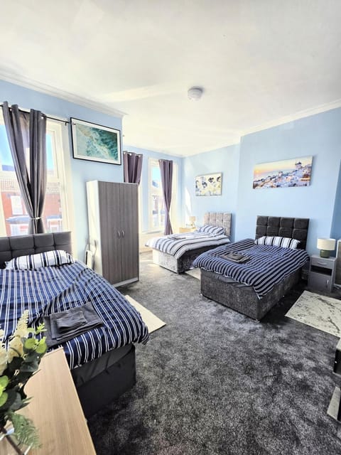 Kings Road Modern Home House in Middlesbrough