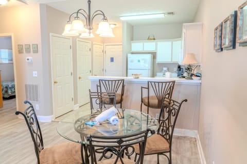 Spacious 2 BR Condo-Golf Course Views! River Oaks 65-M House in Carolina Forest