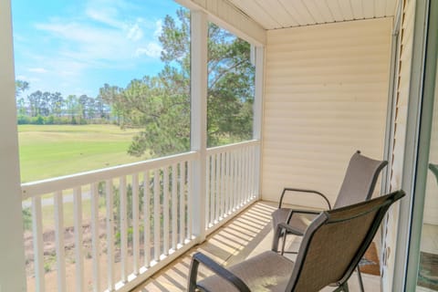 Spacious 2 BR Condo-Golf Course Views! River Oaks 65-M House in Carolina Forest
