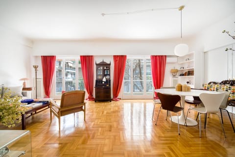 Living room, Seating area, Dining area