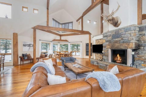 Spacious Telluride Retreat with Private Hot Tub House in Telluride