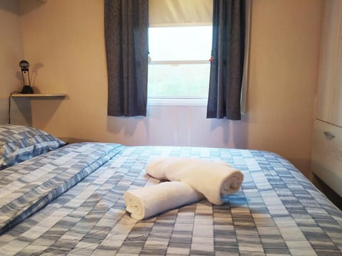 Mobile-Home tout Confort à 25min de St Etienne et Annonay House in Auvergne-Rhône-Alpes