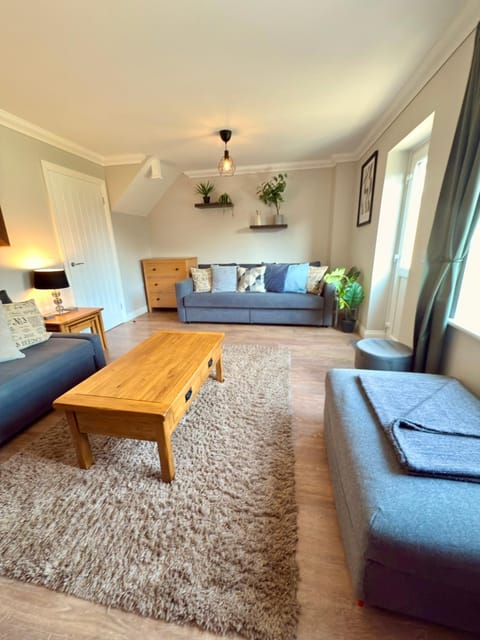 Living room, pet friendly