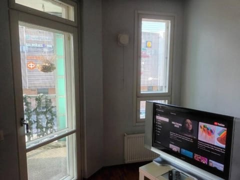 Own Sauna, across Shopping mall, 15min to Center Apartment in Uusimaa