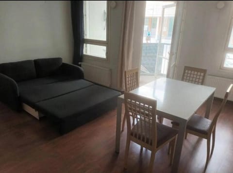 Own Sauna, across Shopping mall, 15min to Center Apartment in Uusimaa