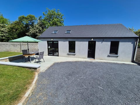Property building, BBQ facilities, Dining area