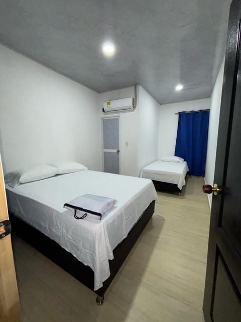 Bed, Photo of the whole room, Bedroom, air conditioner