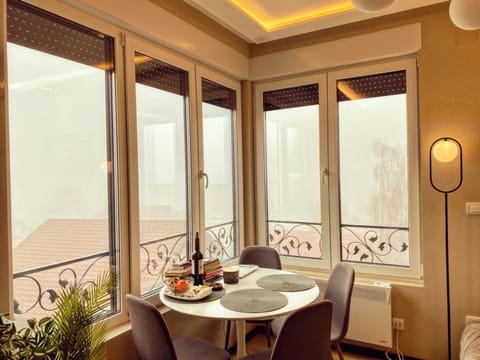 View (from property/room), Living room, Dining area