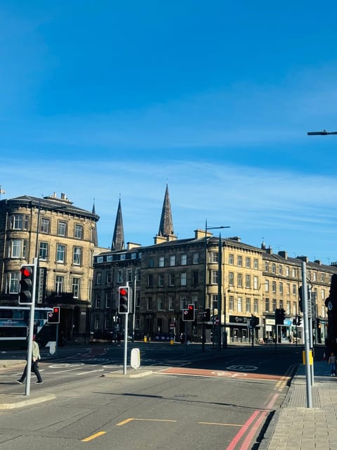 Haymarket Centro , Flat familiar quarto privativo banheiro compartilhado Vacation rental in Edinburgh