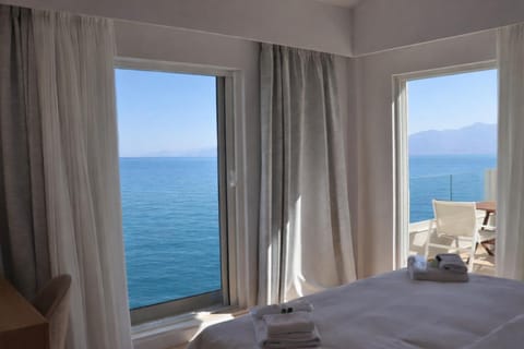 Bed, Bedroom, Sea view