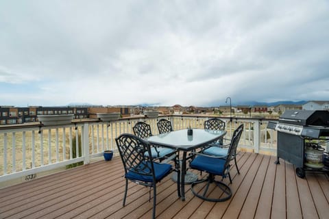 Clear Estate Spacious Retreat with BBQ & Views House in Black Forest