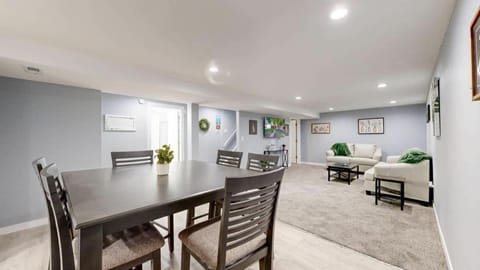 Cozy Lower Affordable Apartment great for families House in Westminster