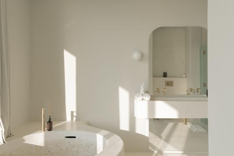 Bathroom, Bath