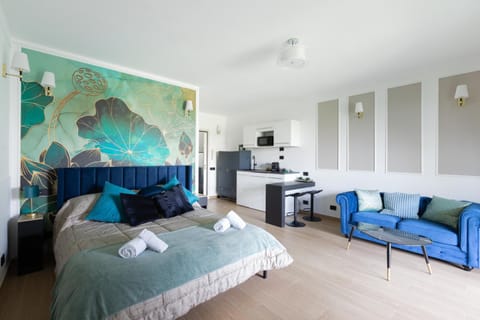 Bed, Living room, Bedroom
