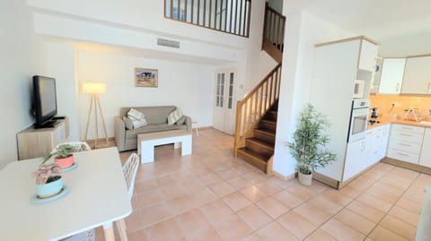 Communal lounge/ TV room, Living room