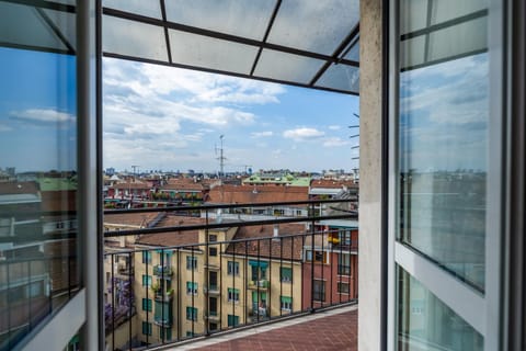 Property building, Day, View (from property/room), Balcony/Terrace, City view