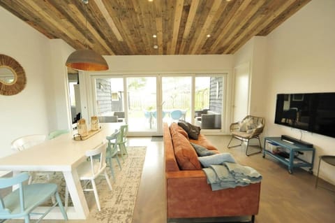 Vakantiewoning nabij zandstrand Ouddorp VP026 House in Ouddorp