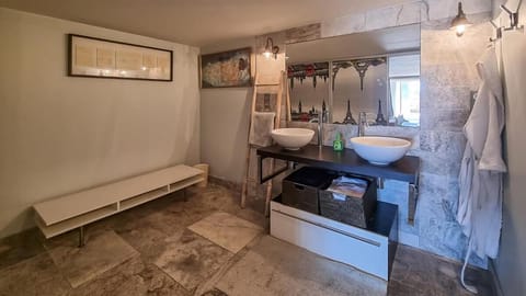 Villa 4 BR with pool, 5 minutes Cannes House in Mougins