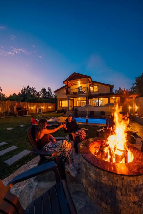 Night, Natural landscape, BBQ facilities, group of guests
