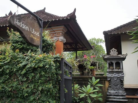 2BR jungle house & eco garden in the edge of Ubud Apartment in Ubud