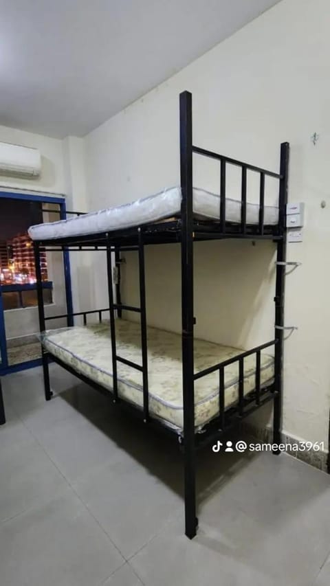 Daily Men Bed Space Apartment in Dubai